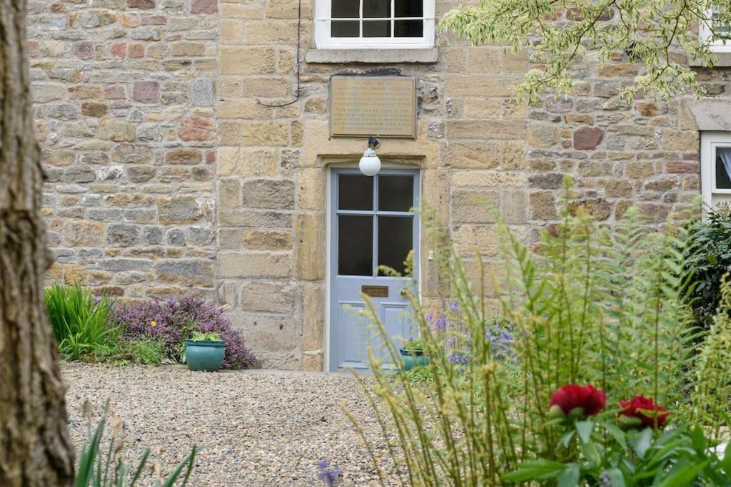 10 Bed Stunning House In Village, With Hot Tub Ovingham Exterior foto