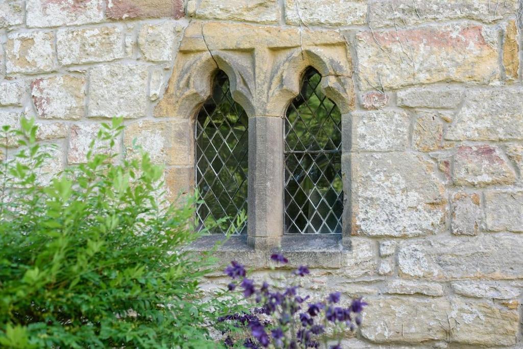 10 Bed Stunning House In Village, With Hot Tub Ovingham Exterior foto